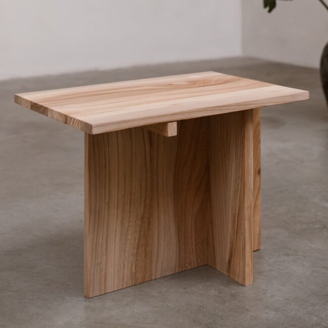 Bijzettafel iepenhout Atelier Ligne