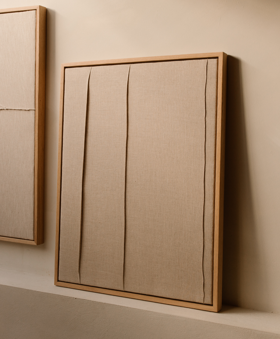 Linnen wandkunst met eiken houten baklijst.