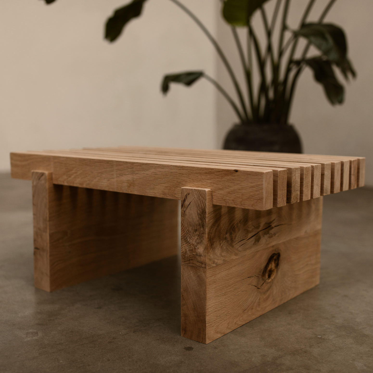 Luxe meubelmaker in Lelystad outdoor salontafel van Nederlands eikenhout